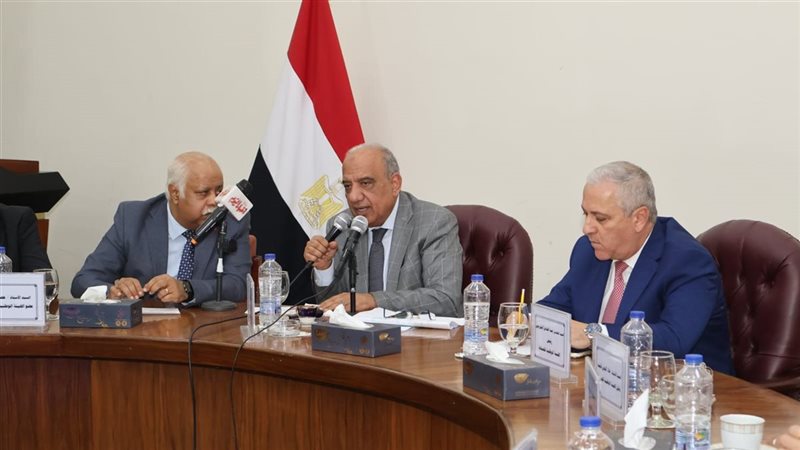 الدكتور محمود عصمت