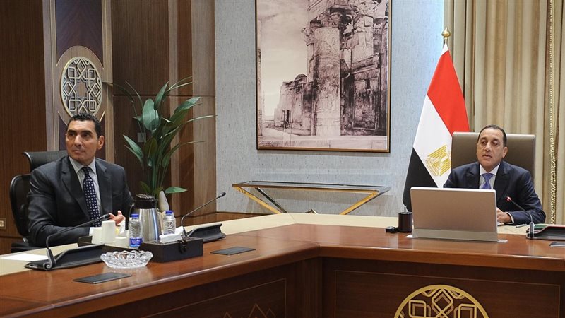رئيس الوزراء ووزير