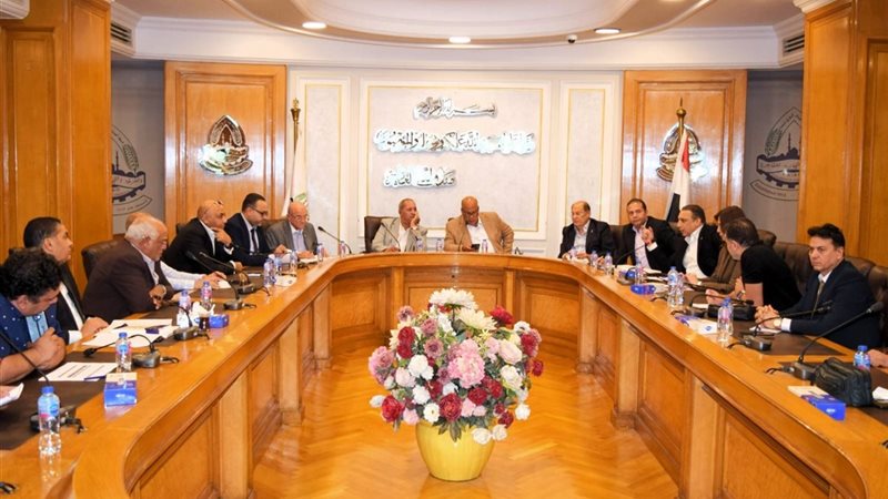 خلال فعاليات اجتماع