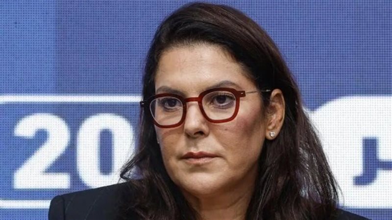 فاطمة المنصوري، فيتو