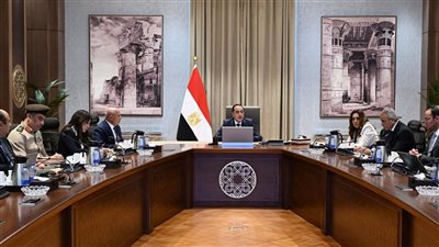استعدادًا لمؤتمر أكتوبر، رئيس الوزراء يجتمع بوزراء النقل والتنمية المحلية والإسكان ومساعد رئيس الهيئة الهندسية 