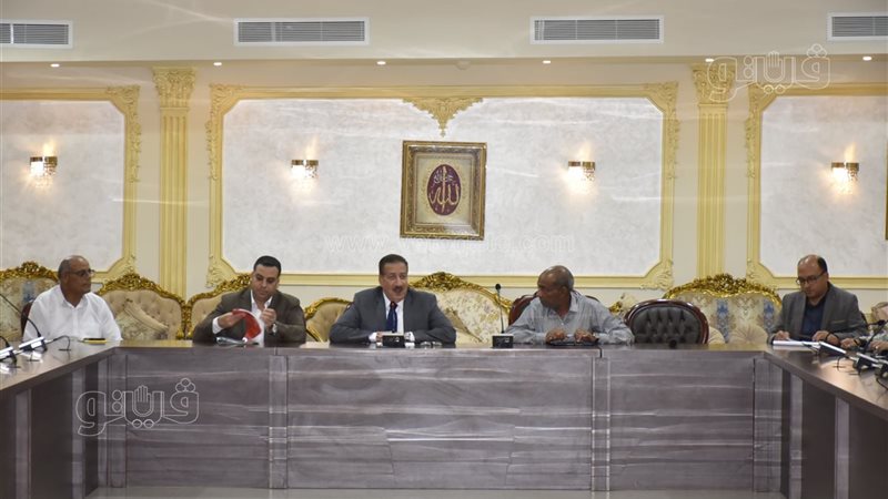 اجتماع محافظ بورسعيد