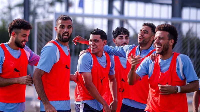 بيراميدز، فيتو