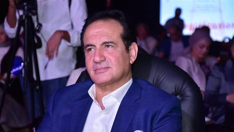 الفنان محمد ثروت،