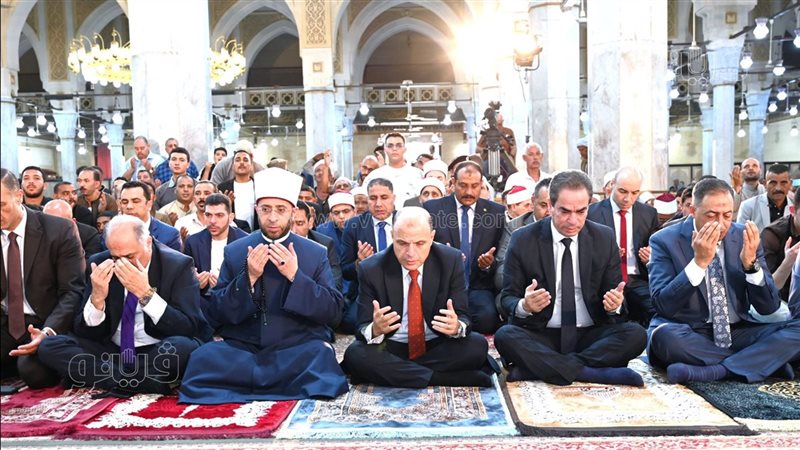 وزير الأوقاف ومحافظ