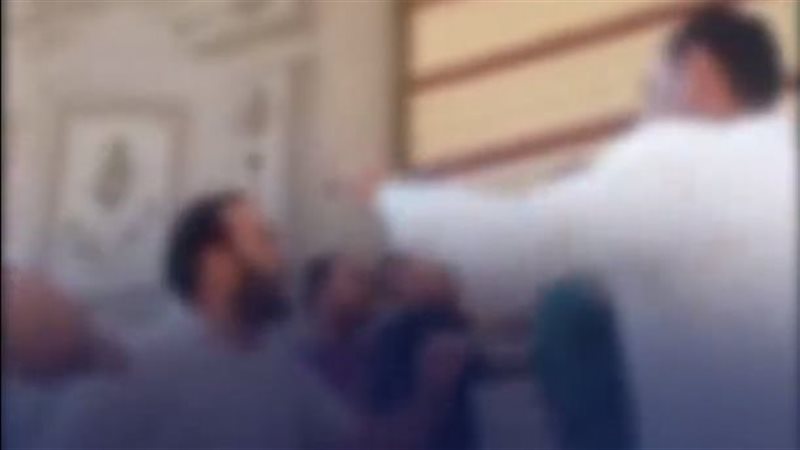 مشاجرة عنيفة بين