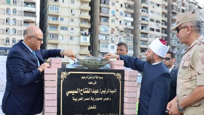 وضع حجر الأساس للمسجد