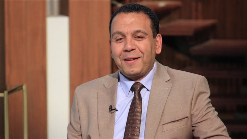  الدكتور تامر شوقي،