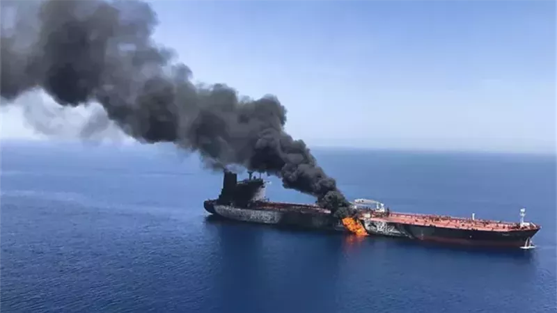 ناقلة نفط تتعرض لهجوم