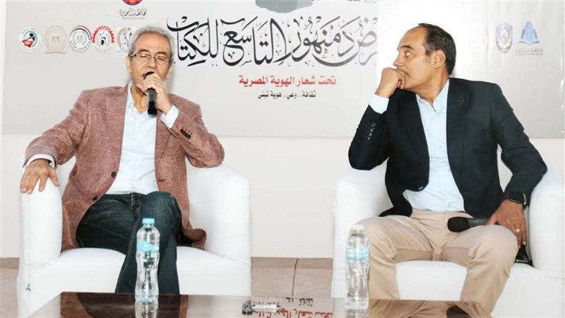 صبري فواز في معرض
