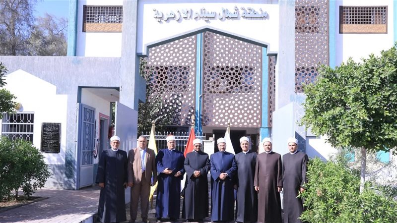 زيارة قيادات مجمع