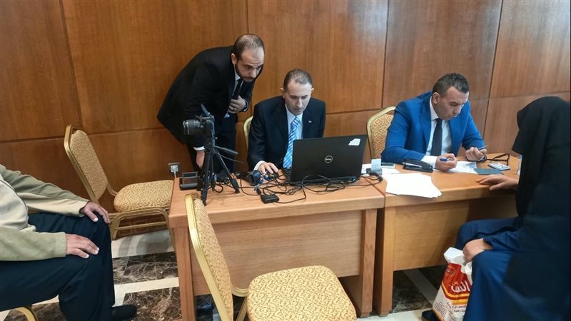 لجان إصدار بطاقات