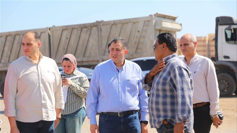 محافظ دمياط يقود