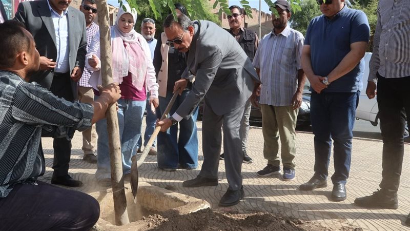 محافظ سوهاج يطلق