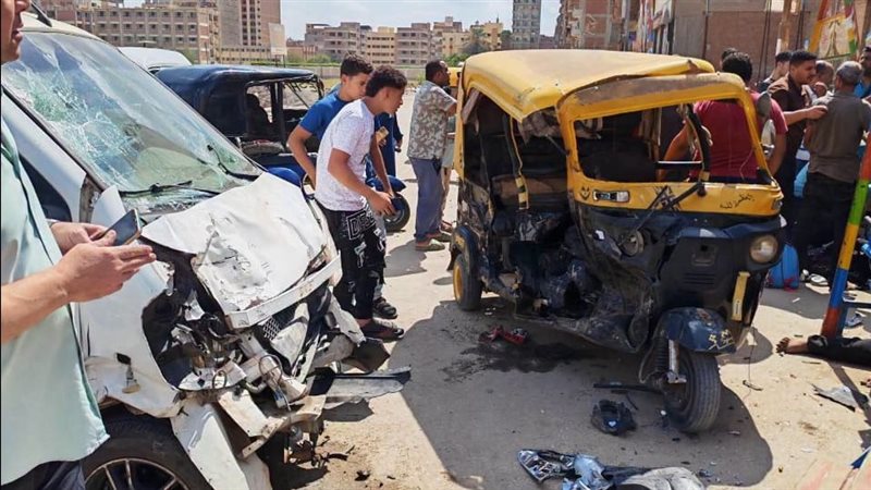 إصابة سيدة وطفليها