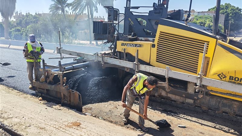 رصف طريق منفلوط الزراعي،فيتو