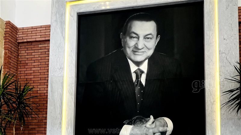 الرئيس الراحل حسنى