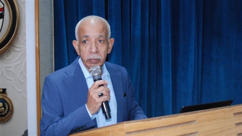 عبد المنعم الجمل