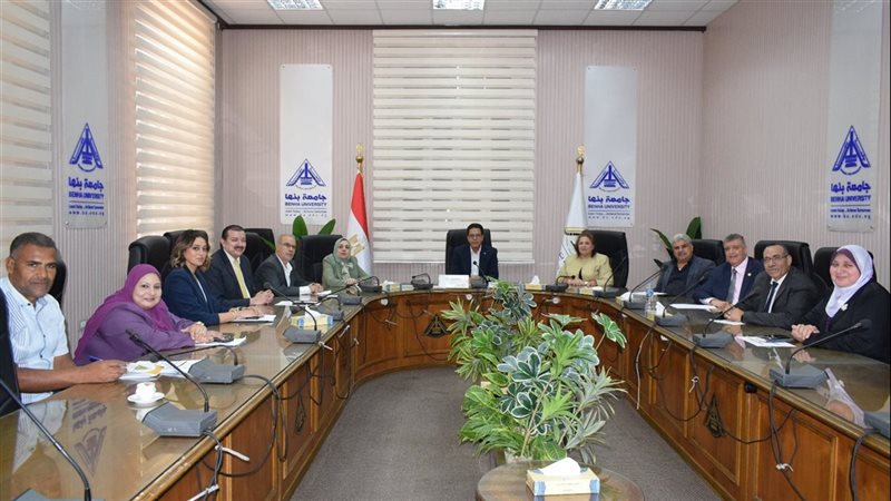رئيس جامعة بنها،