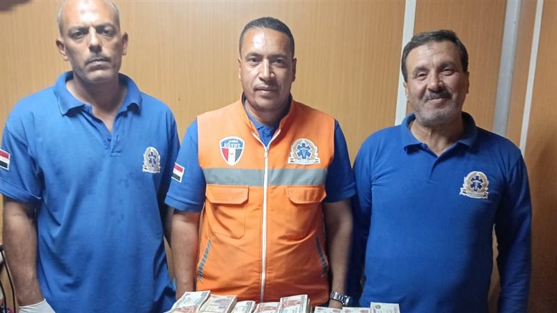 طاقم الإسعاف، فيتو