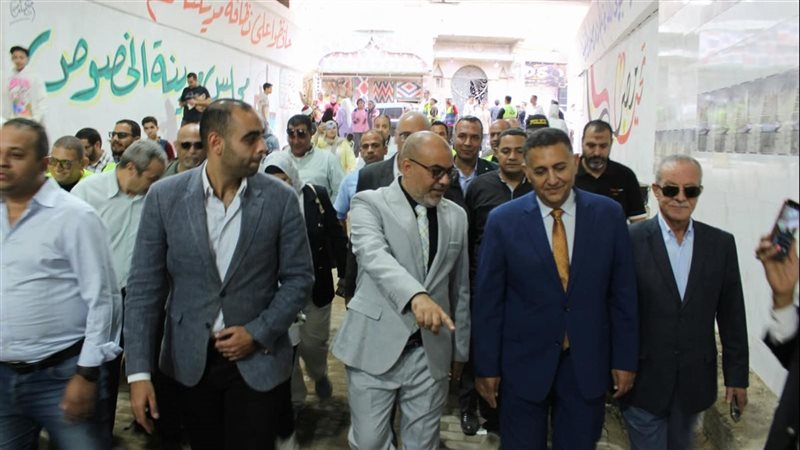 محافظ القليوبية خلال