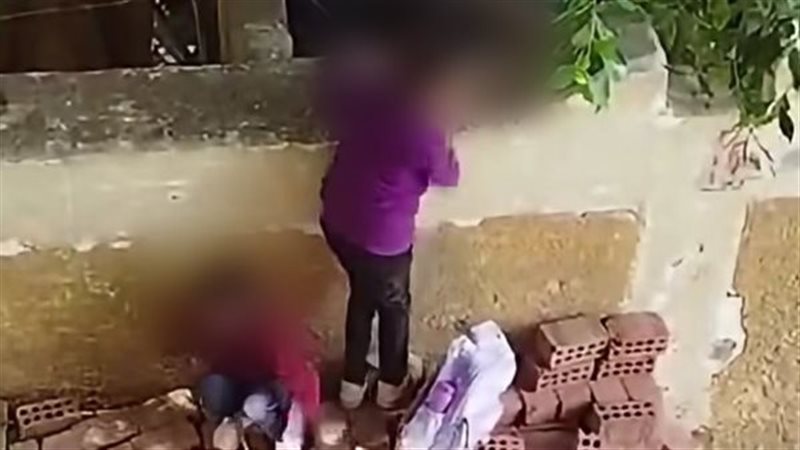 هروب التلميذات، فيتو
