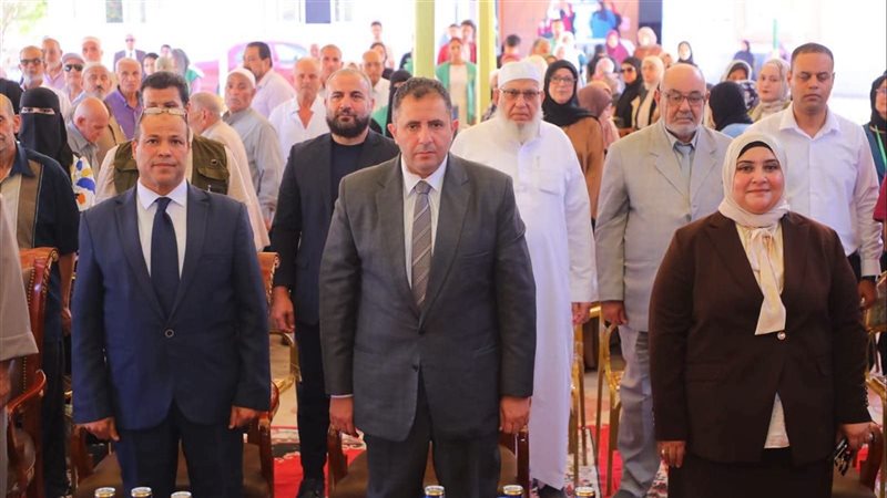 محافظ دمياط يشارك