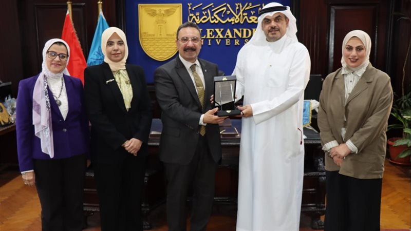 التعاون الأكاديمي