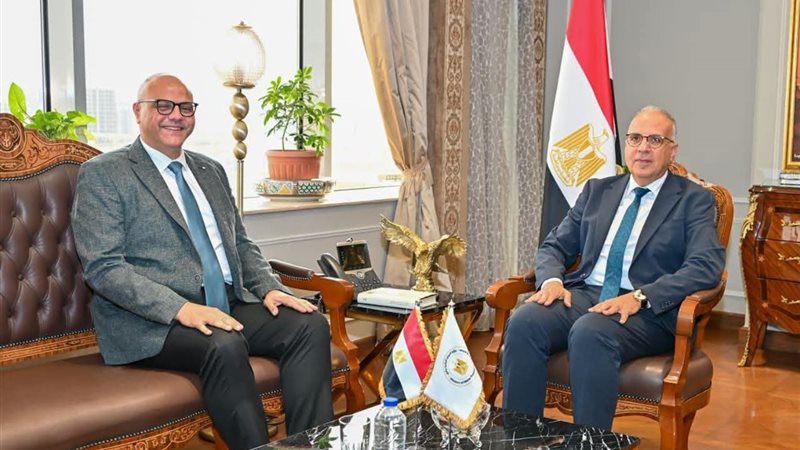 وزير الري ومحافظ