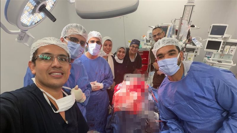 فريق طبي بقصر العيني