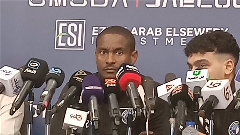 الجنوب أفريقي موكوينا