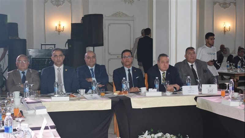 رئيس جامعة بنها،