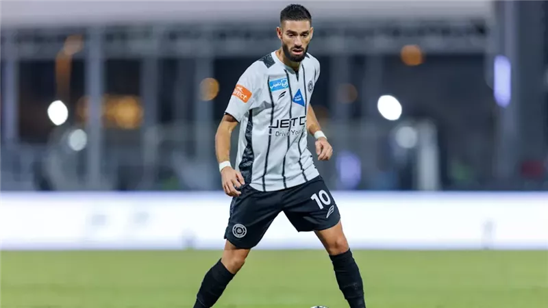 كاراسكو نجم الشباب