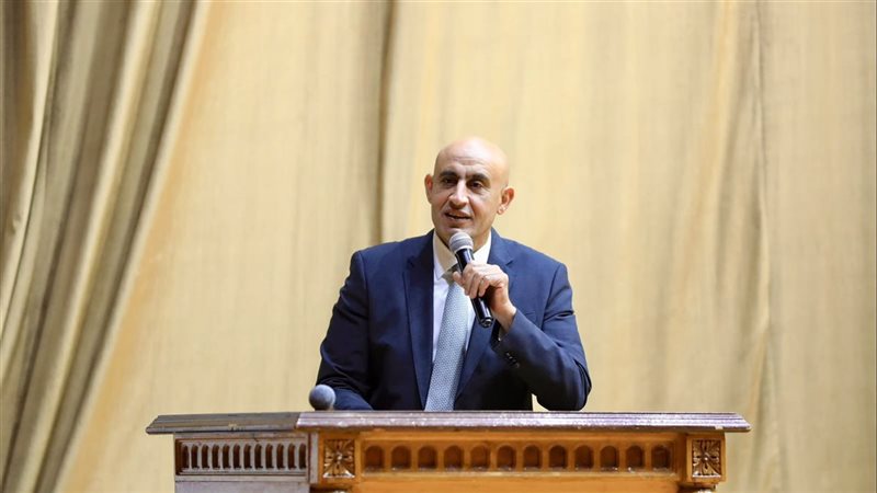 محمد عبد اللطيف وزير