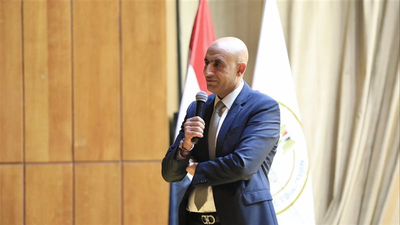 محمد عبد اللطيف وزير