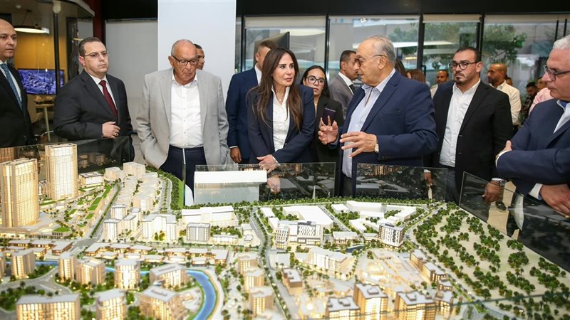 وزيرة الإسكان تطّلع