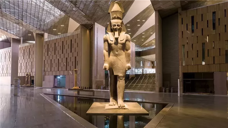 المتحف المصري الكبير