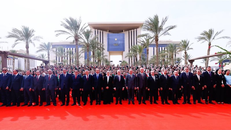 وزير العدل يشهد أداء