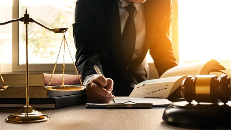 محكمة، فيتو