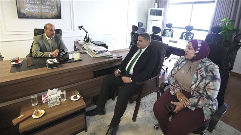 لقاء محافظ أسيوط