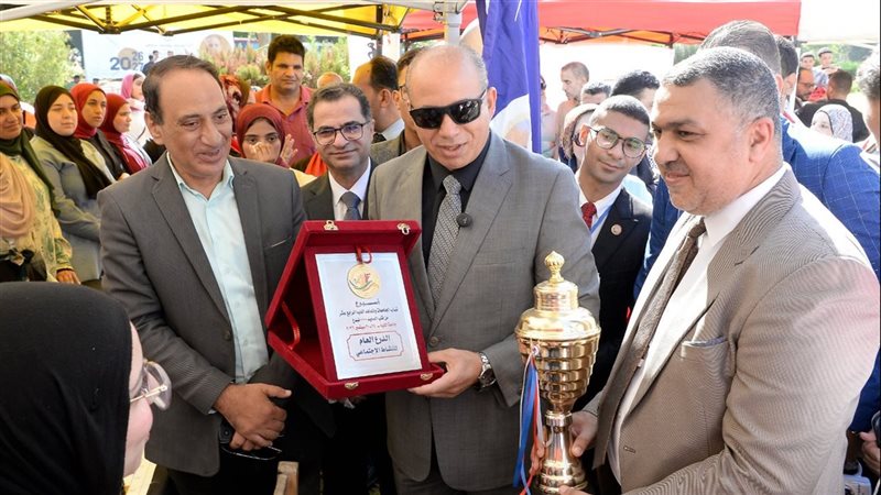 افتتاح مهرجان الشعوب