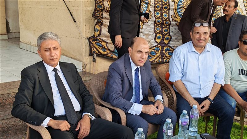 وزير السياحة والآثار