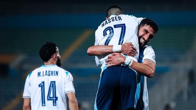 بيراميدز، فيتو