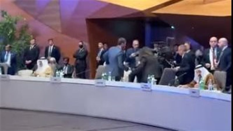 انسحاب وفود 13 دولة