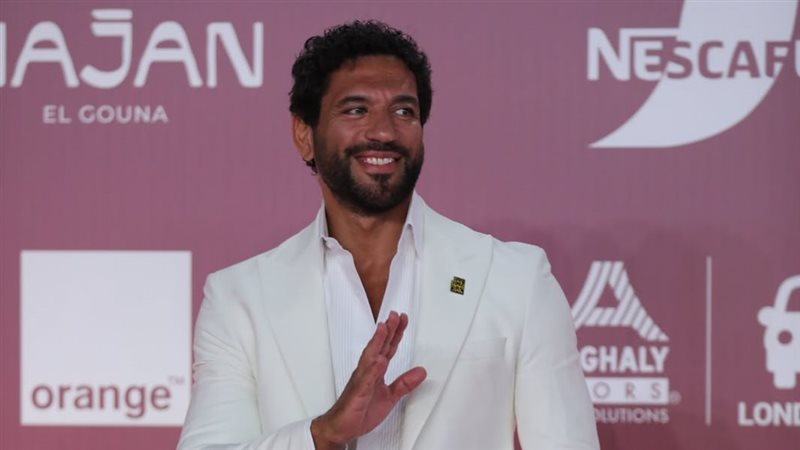 النجوم الرجال في