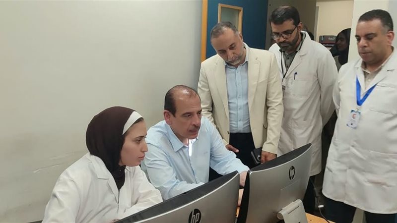 د.عمرو قنديل 