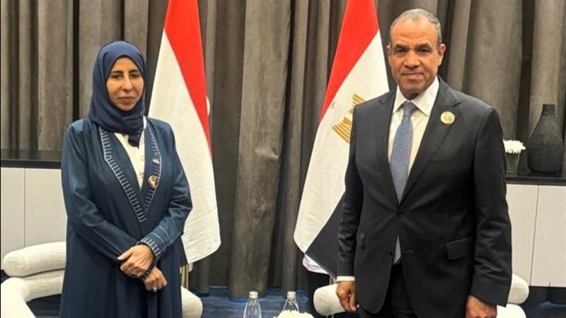 وزير الخارجية ونظيرته