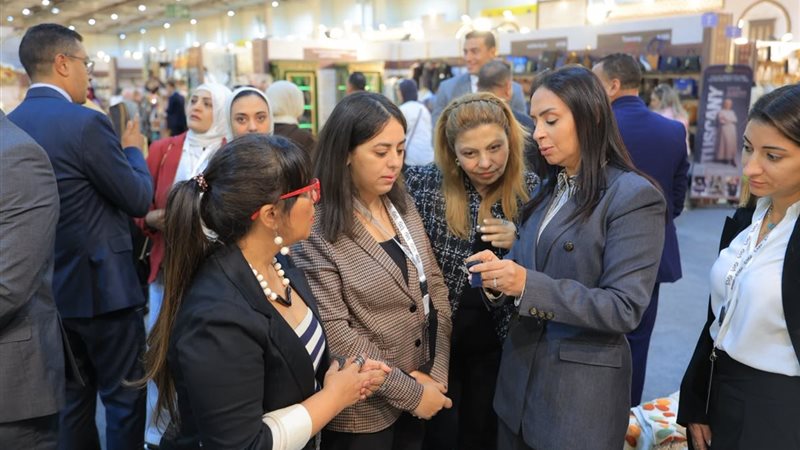 الدكتورة مايا مرسي