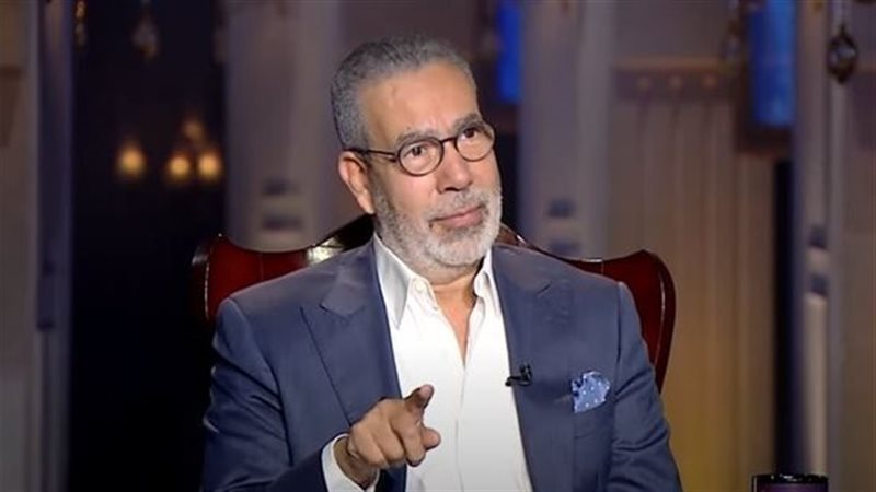 الكاتب مدحت العدل،