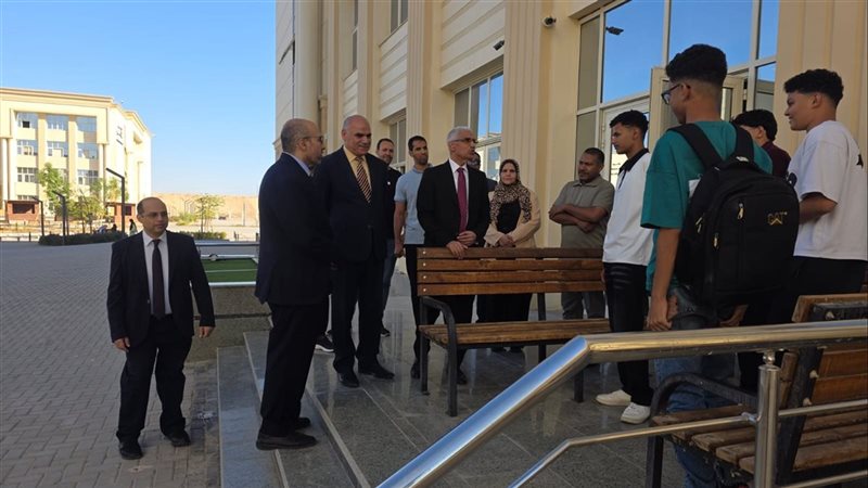 رئيس جامعة جنوب الوادي